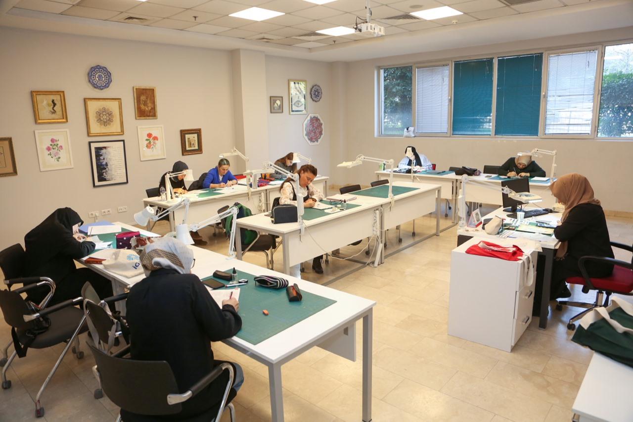 GÜZEL SANATLAR AKADEMİSİ’NDE 30 FARKLI BRANŞTA SANAT EĞİTİMLERİ BAŞLADI