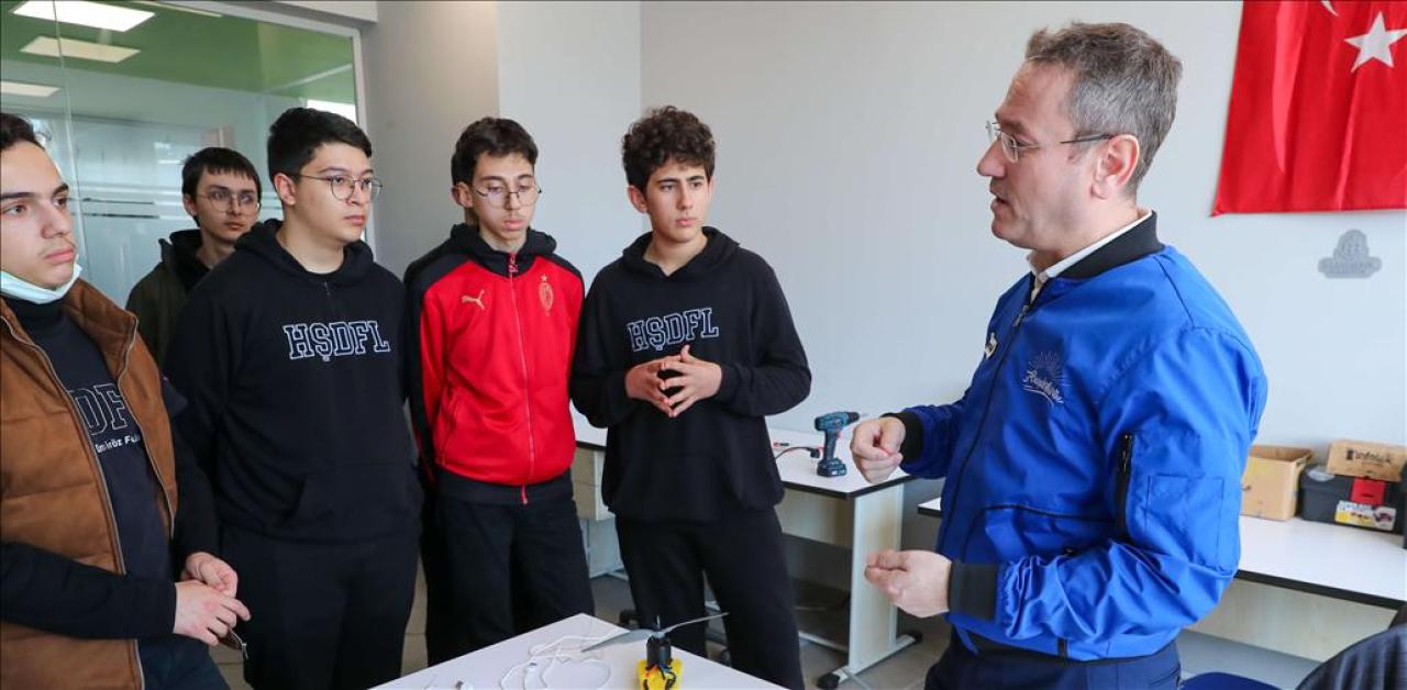 BAŞKAN KARTOĞLU GENÇLİK BULUŞMALARINI SÜRDÜRÜYOR