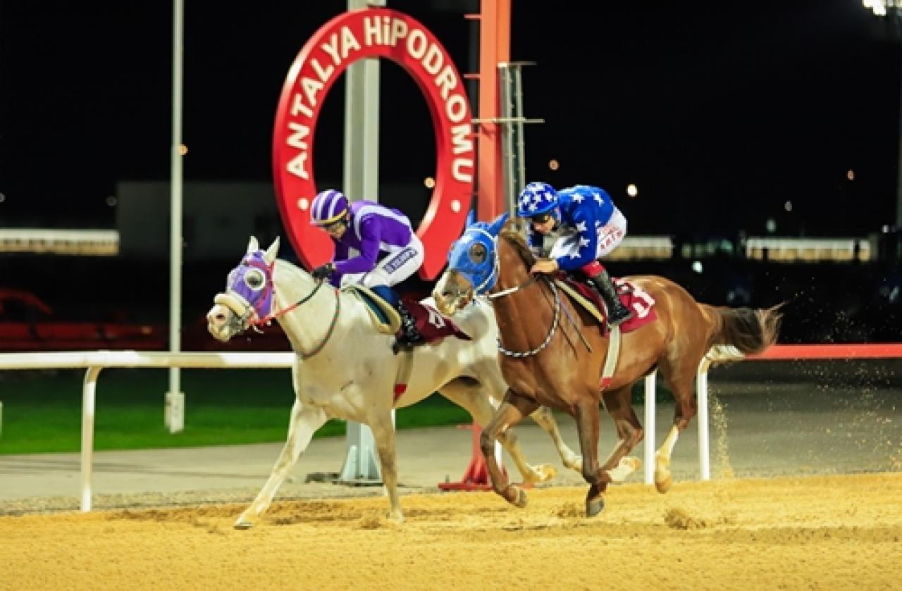 Antalya Vali Koşusu’nda Halim Ağa pist rekoru kırdı