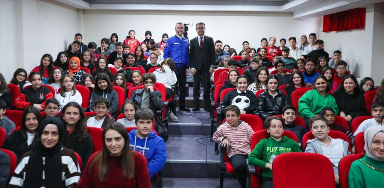 BAŞKAN KARTOĞLU: “TEMİZ BİR GELECEK HEPİMİZİN ELİNDE”