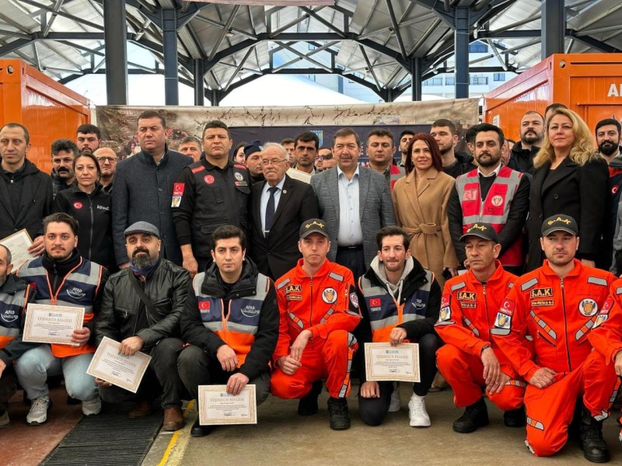 SİLİVRİ BELEDİYESİNDEN AFETLERE HAZIRLIK İÇİN 10 ADET KONTEYNER DAHA!