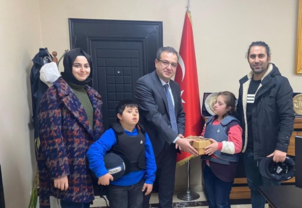 Edesssa Özel Eğitim Okulu idarecileri Şanlıurfa Hipodrom Müdürü’nü ziyaret etti