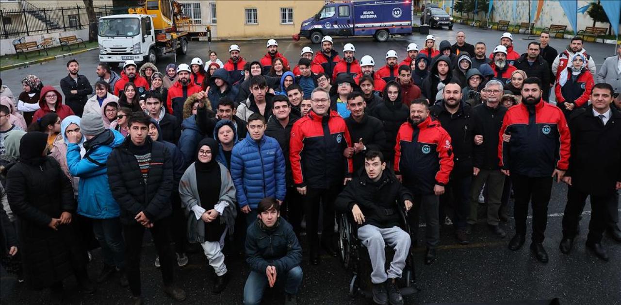 BAŞAKŞEHİR’DE ÖZEL ÖĞRENCİLERE YÖNELİK DEPREM TATBİKATI YAPILDI