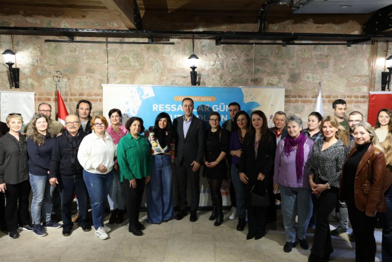 BAŞKAN YILMAZ: “SANATÇILAR BAŞIMIZIN TACIDIR”