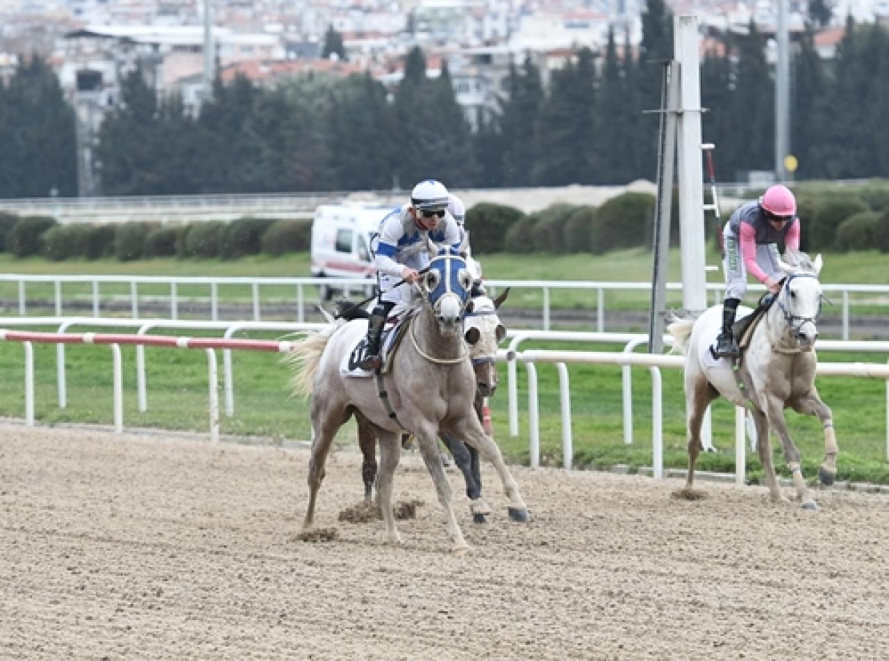 Ethem Menderes Koşusu’nu Rüzgardahan kazandı