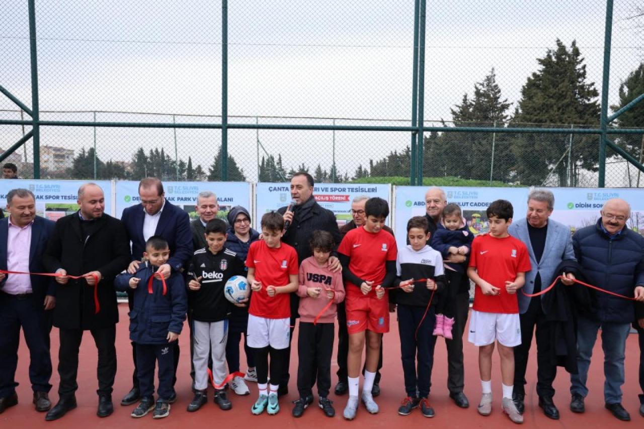 ÇANTA MAHALLESİ 4 PARKA AYNI ANDA KAVUŞTU