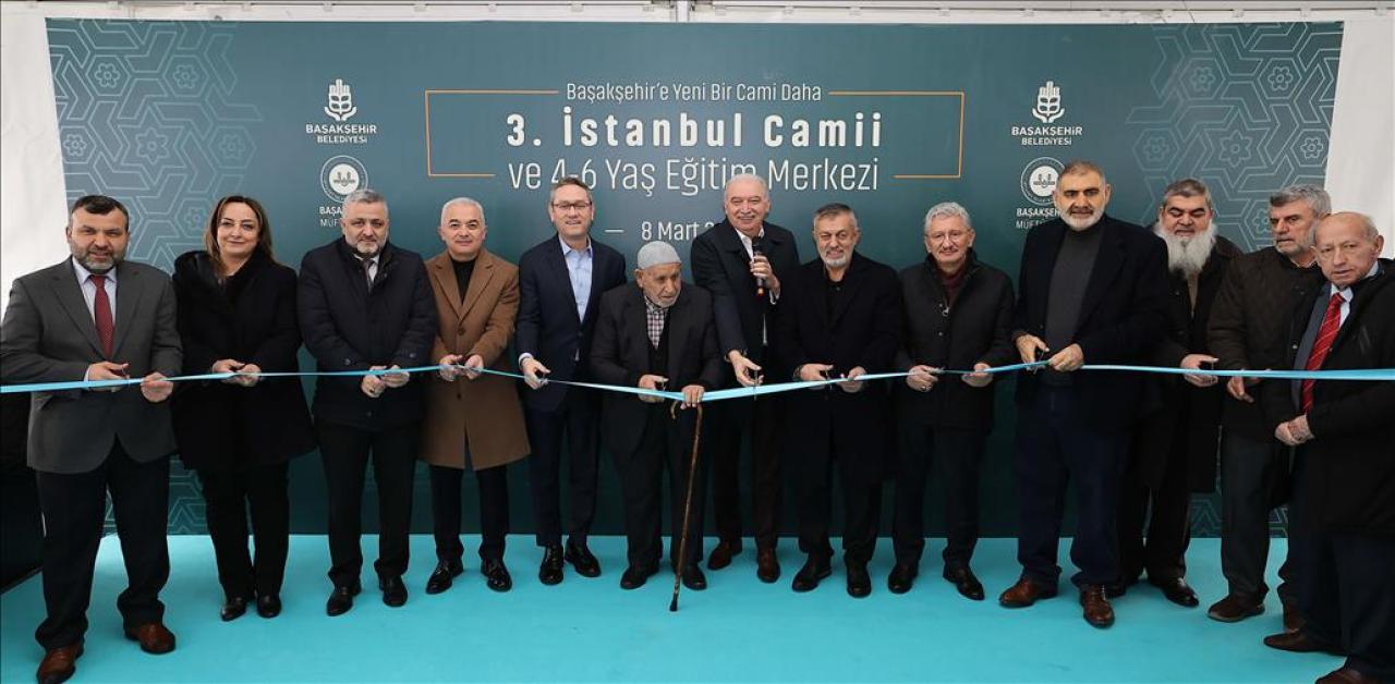3. İSTANBUL CAMİİ VE 4-6 YAŞ EĞİTİM MERKEZİ DUALARLA AÇILDI