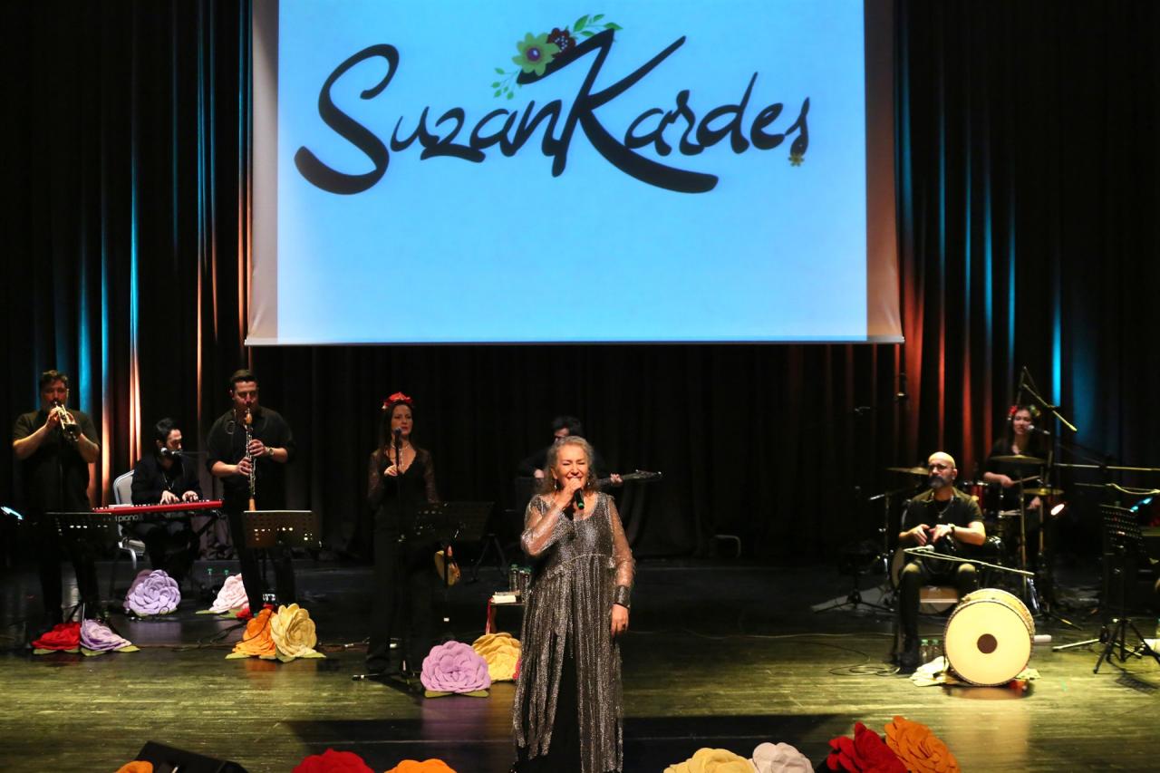 SUZAN KARDEŞ'TEN KÜÇÜKÇEKMECE'DE 8 MART KONSERİ