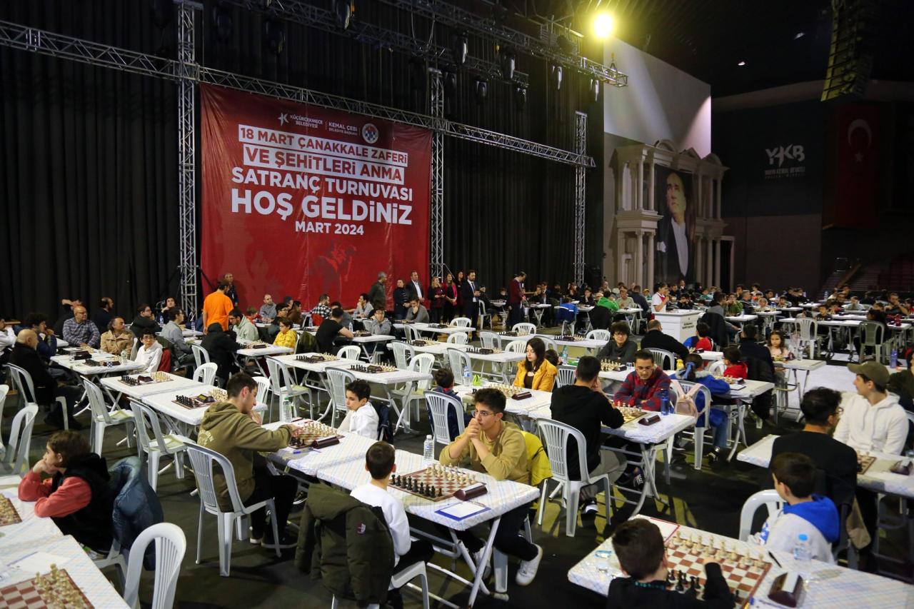 18 MART SATRANÇ TURNUVASINDA ÖDÜLLER SAHİPLERİNİ BULDU