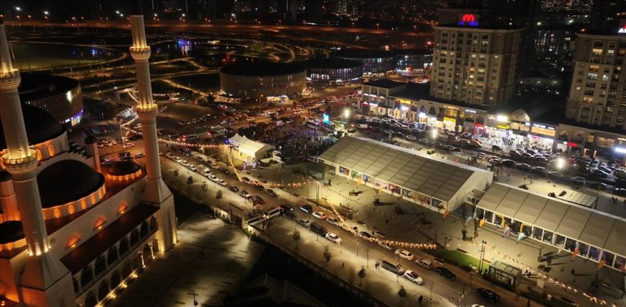BAŞAKŞEHİRLİLER RAMAZAN ETKİNLİKLERİNE AKIN ETTİ