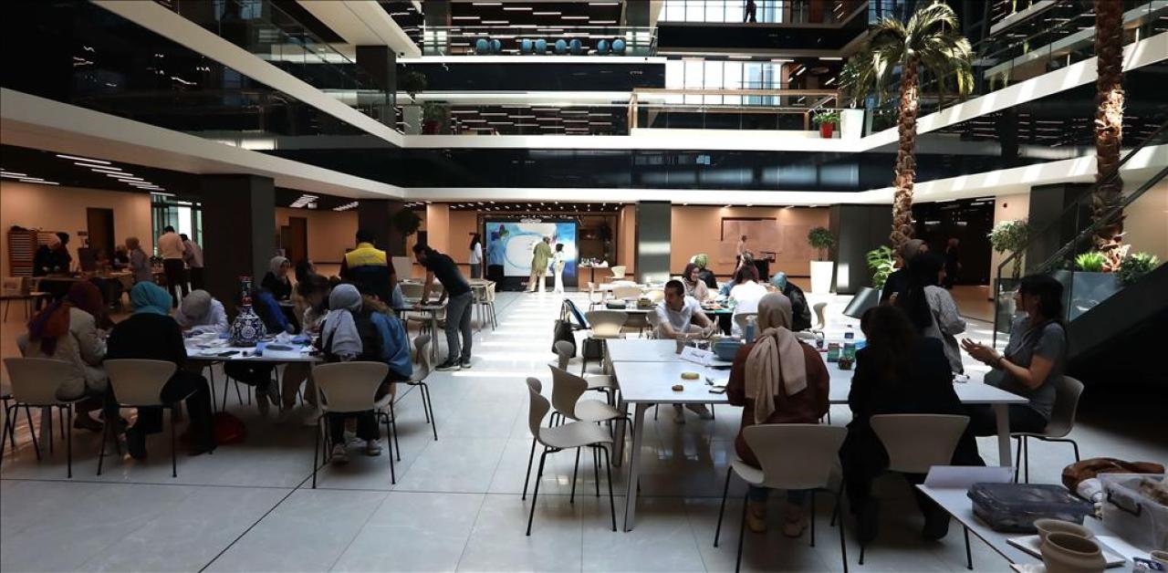 BAŞAKŞEHİR BELEDİYESİ DÜNYA SANAT GÜNÜ’NDE PERSONELLERİNİ SANATLA BULUŞTURDU