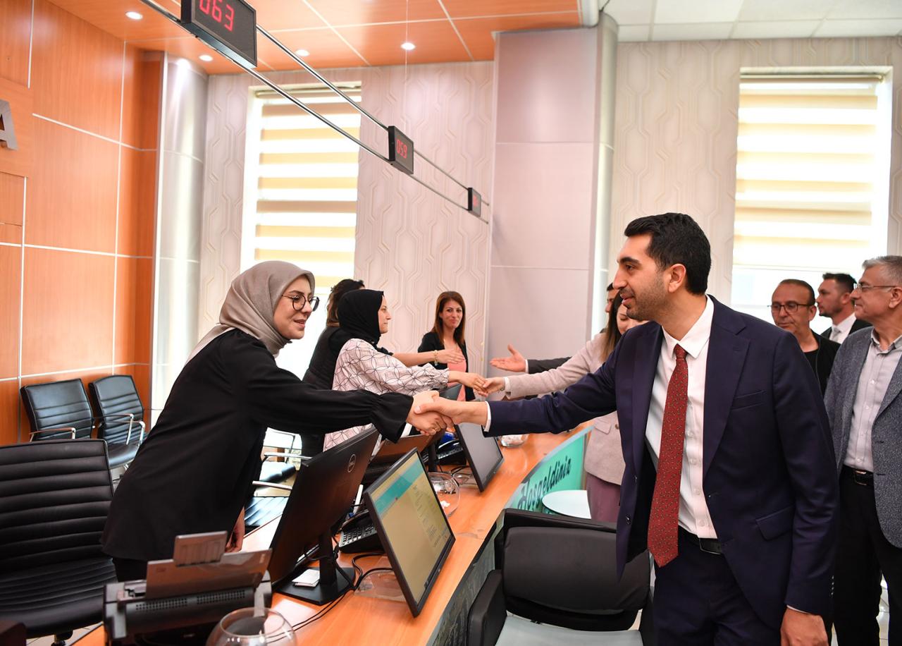 Başkan Bingöl, Belediye Personeliyle Bayramlaştı