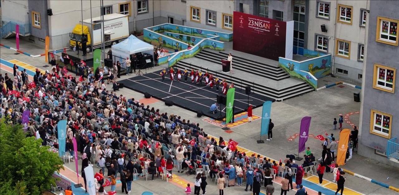 BAŞAKŞEHİR’DE 23 NİSAN COŞKUSU