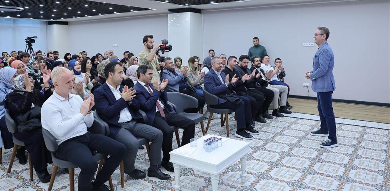 BAŞAKŞEHİR AKADEMİLERİ’NDE MEZUNİYET HEYECANI