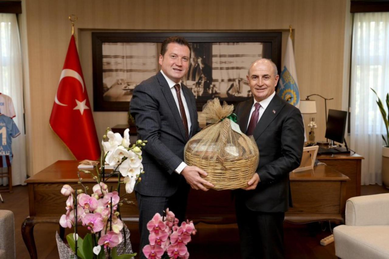 Silivri Belediye Başkanı Bora Balcıoğlu, Büyükçekmece Belediye Başkanı Dr. Hasan Akgün ve Heyetini Ağırladı