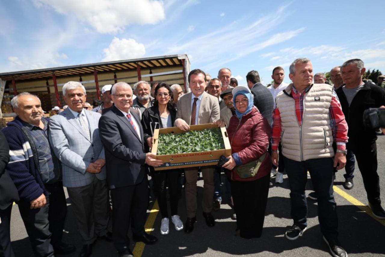Silivri Belediye Başkanı Bora Balcıoğlu ve İBB'den Çiftçilere Fide Desteği