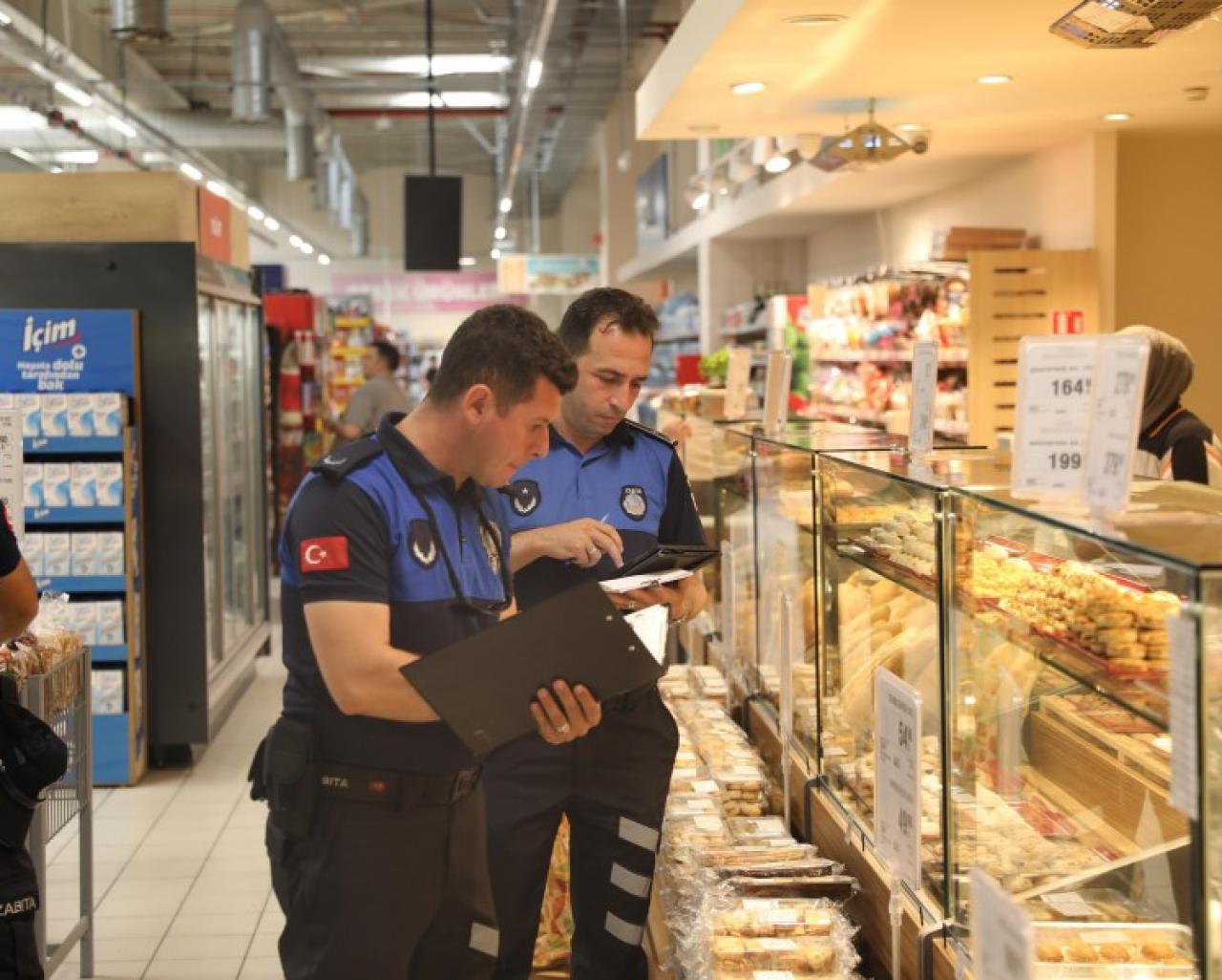 Silivri’de Zabıta Ekipleri Tarafından Bayram Öncesi Denetim Gerçekleştirildi