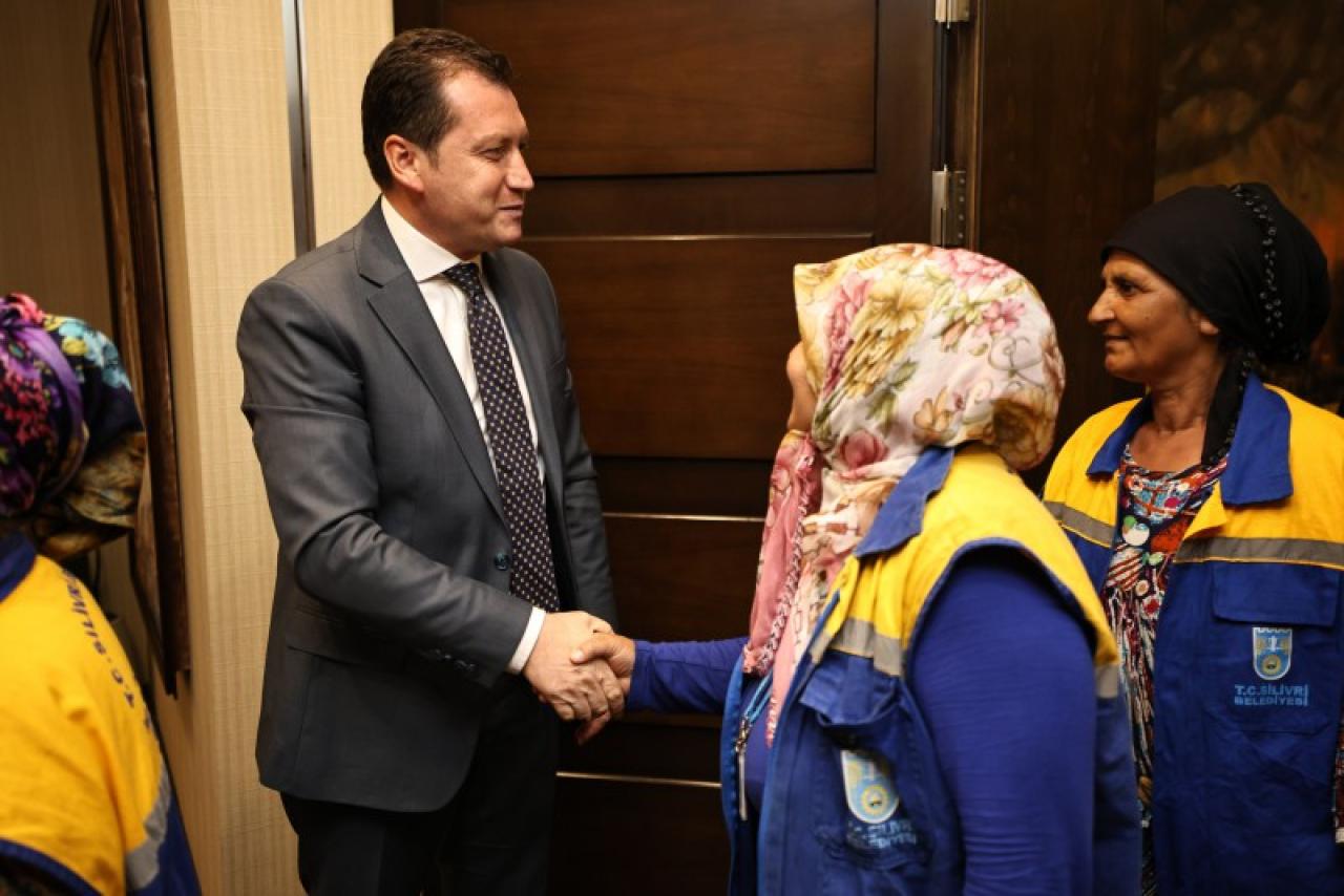 Başakn Balcıoğlu, Silivri Belediyesi Personelleriyle Bayramlaştı