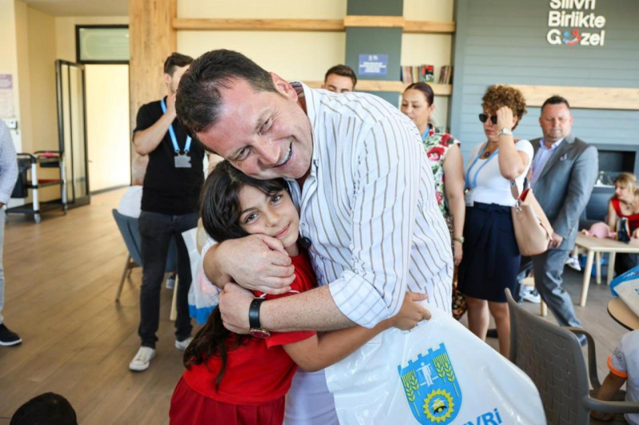 Başkan Balcıoğlu, Gölet Kafe Sosyal Tesislerinde Vatandaşlarla Bayramlaştı