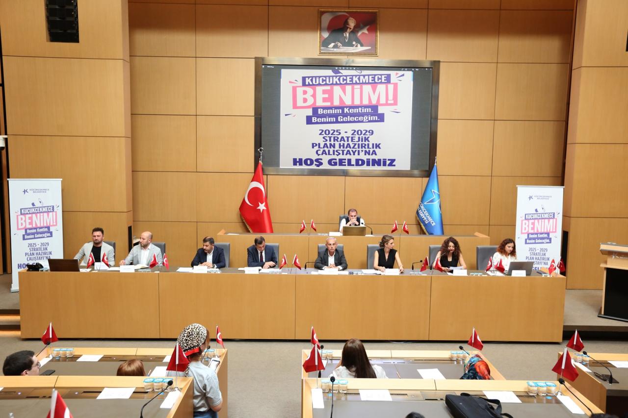 KÜÇÜKÇEKMECELİ GENÇLER ‘BENİM KENTİM BENİM GELECEĞİM’ DEDİ