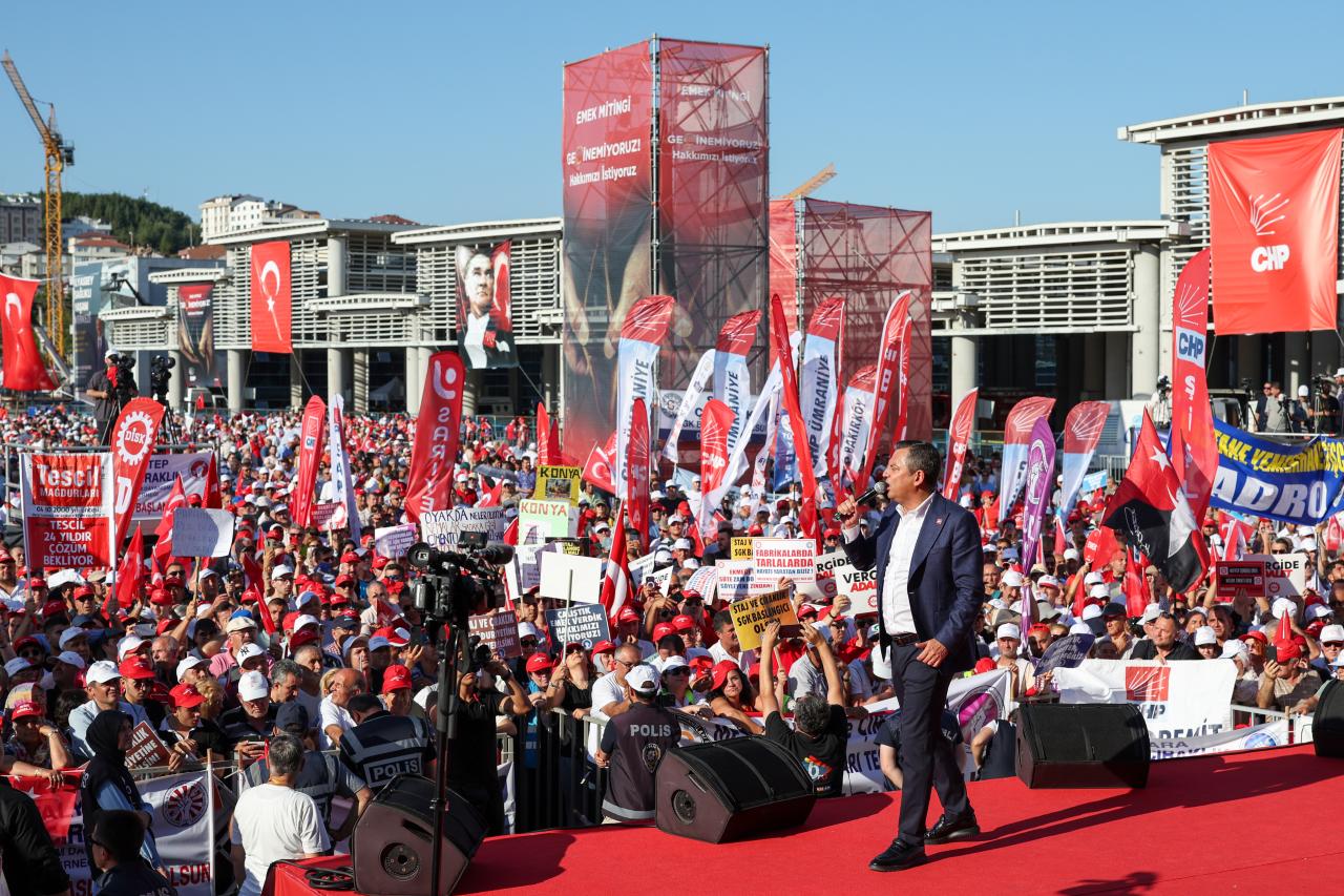 Cumhuriyet Halk Partisi Lideri Özgür Özel: “Ya Geçim, Ya Seçim”