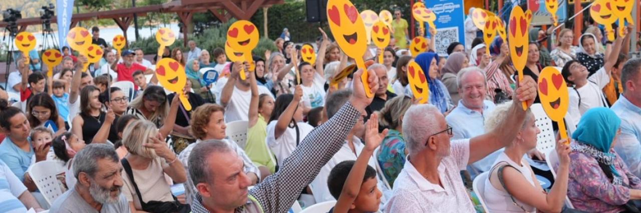 BAŞKAN AKSU, RUMELİ KAVAĞI SAKİNLERİYLE BULUŞTU