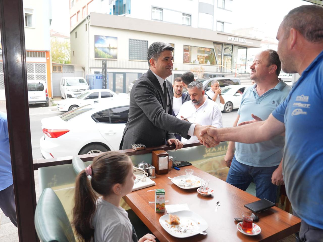 BAŞKAN ADIGÜZEL, MAHALLE ZİYARETLERİNE DEVAM EDİYOR