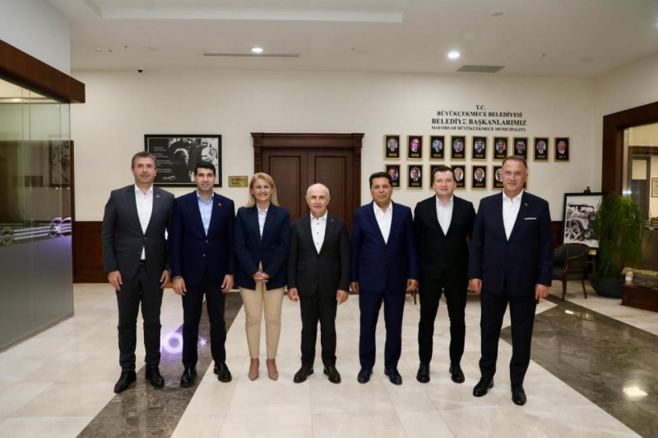 İstanbul 3. Bölge CHP Belediye Başkanları, Belediye Başkanı Dr. Hasan Akgün'ün Ev Sahipliğinde Bir Araya Geldi