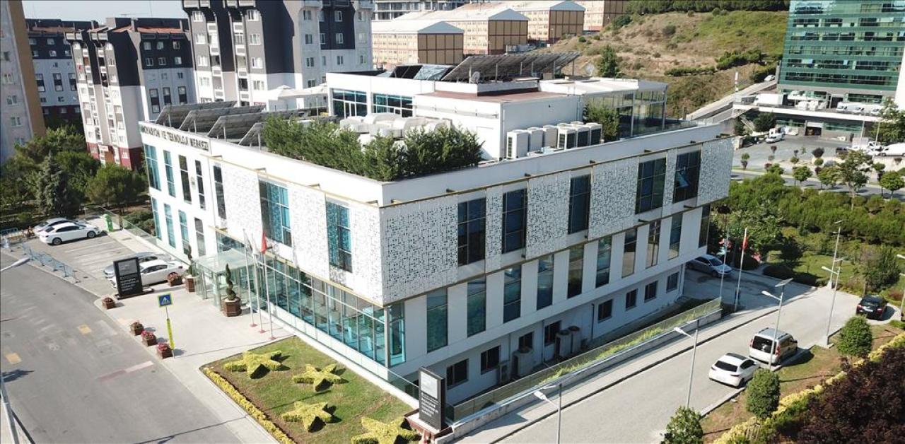 BAŞAKŞEHİR LİVİNG LAB TEKNOLOJİ ÜRETEN MERKEZE DÖNÜŞTÜ