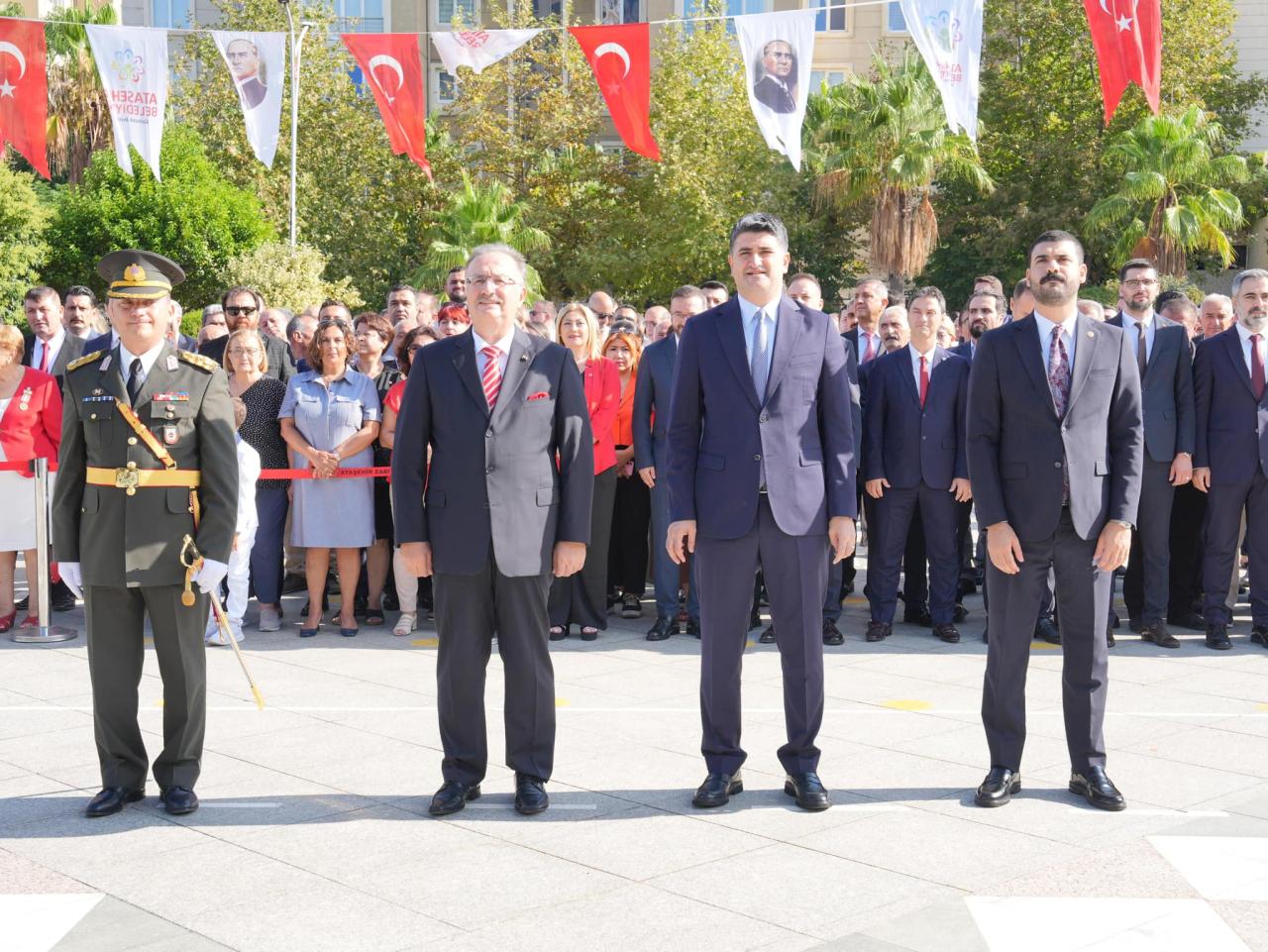 ATAŞEHİR’DE 30 AĞUSTOS ZAFER BAYRAMI TÖRENLE ANILDI