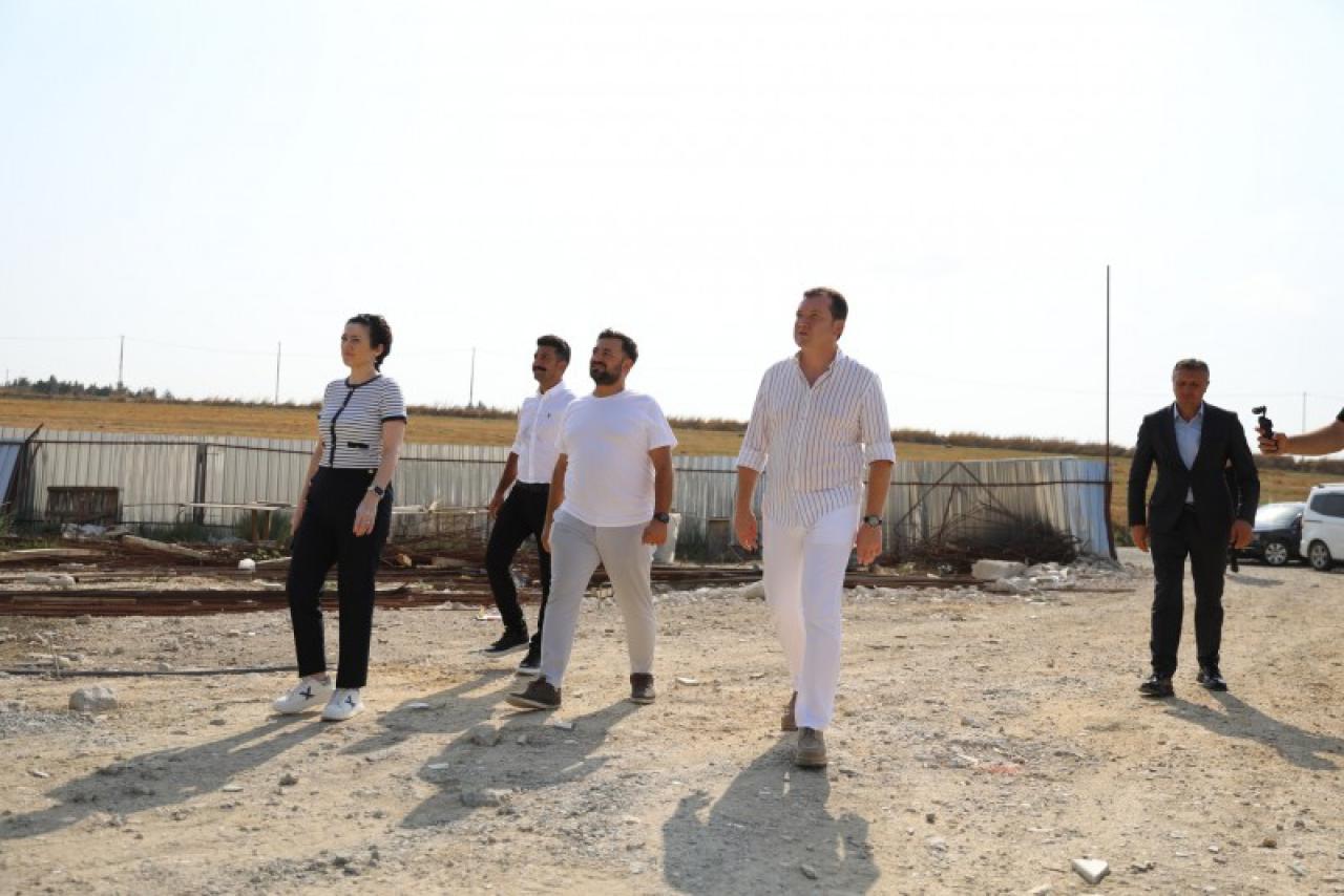 Başkan Balcıoğlu Spor Adası ve Tarihi Belediye Binası Projelerini İnceledi