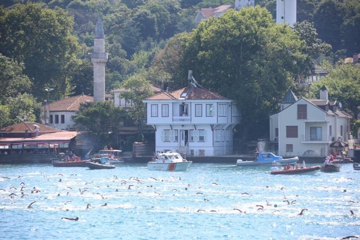 YÜZÜCÜLER ASYA’DAN AVRUPA’YA KULAÇ ATACAK