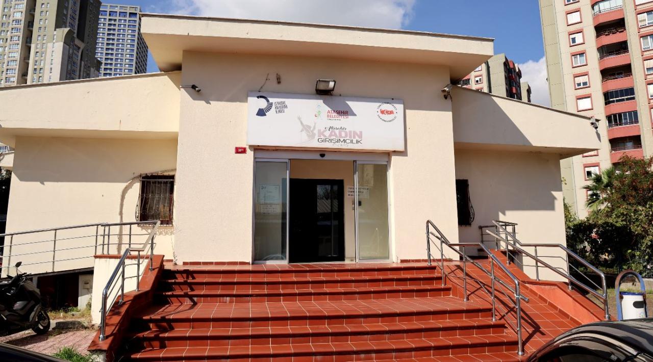 ATAŞEHİRLİ KADINLARIN GİRİŞİMCİLİK HAYALLERİ AKAGİM'LE GERÇEK OLUYOR