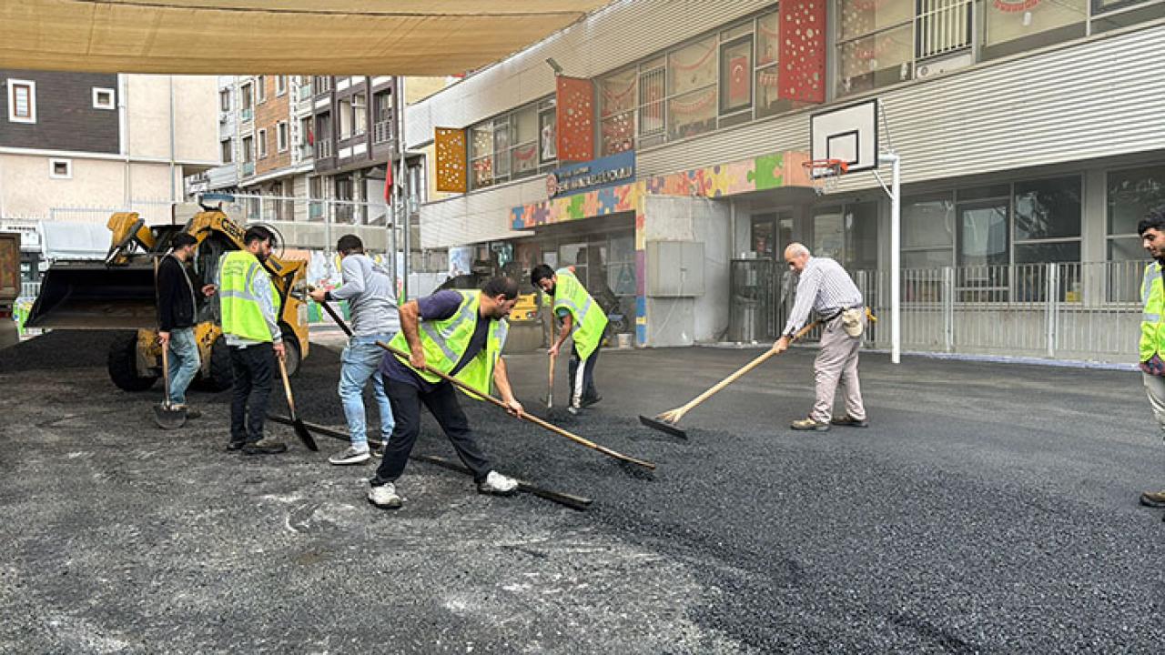 KÂĞITHANE BELEDİYESİ’NDEN İLÇEDEKİ OKULLARDA TEMİZLİK VE BAKIM ÇALIŞMALARI