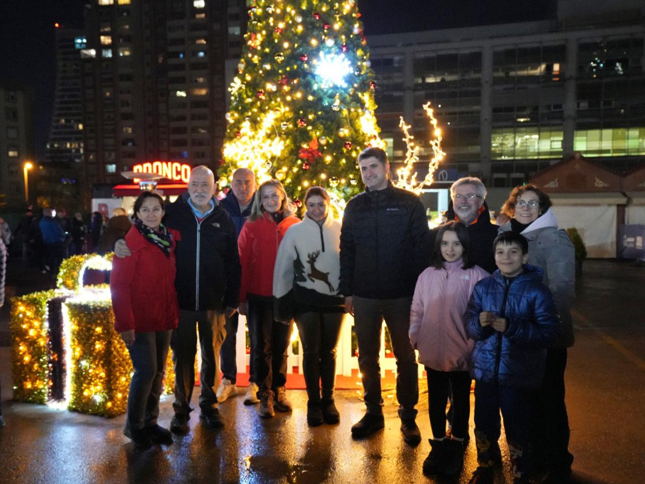 ATAŞEHİR’DE YILBAŞI COŞKUSU “ATAŞEHİR FESTİVAL PARK”TA BAŞLADI