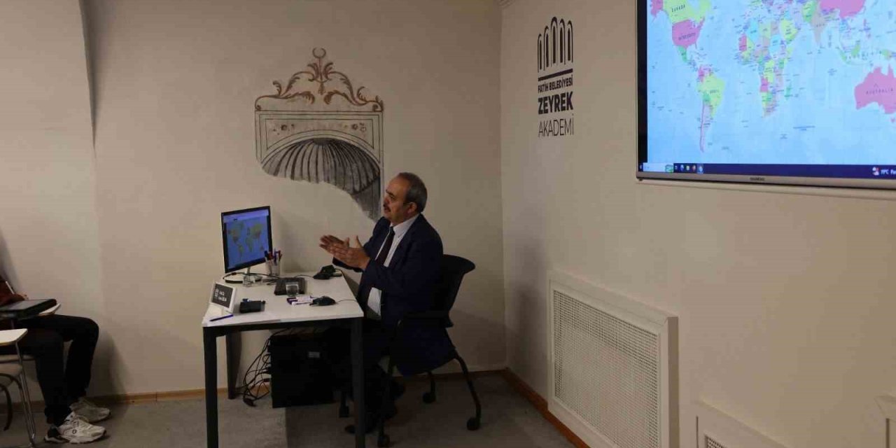 “BÜTÜN YÖNLERİYLE SÖMÜRGECİLİK” KİTABINA TARİH ARAŞTIRMASI ÖDÜLÜ