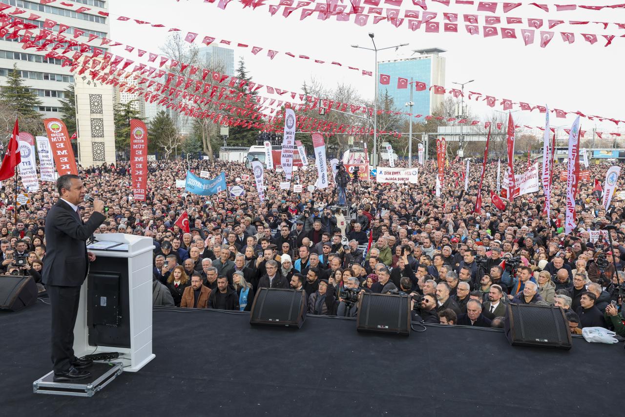 CHP Genel Başkanı Özgür Özel: 