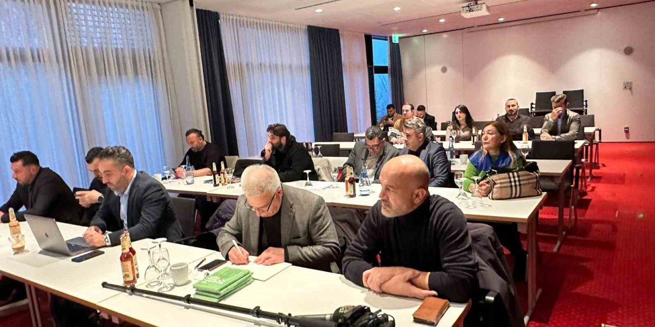 AVRUPA TÜRK FUTBOL FEDERASYONU BAŞKANLIĞINA SEDAT AYDEMİR SEÇİLDİ