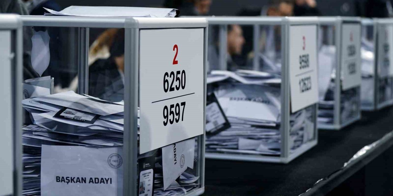 BEŞİKTAŞ’TA OY SAYMA İŞLEMİ BAŞLADI