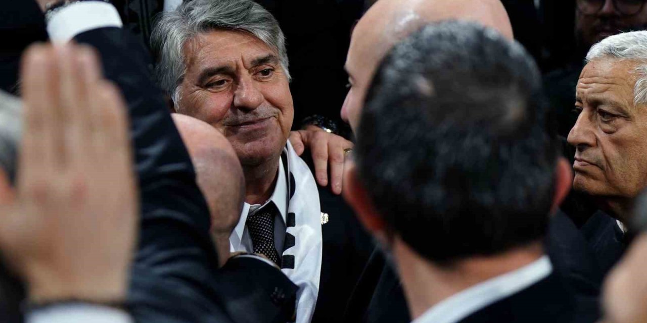 HÜSEYİN YÜCEL SALONDAN AYRILDI