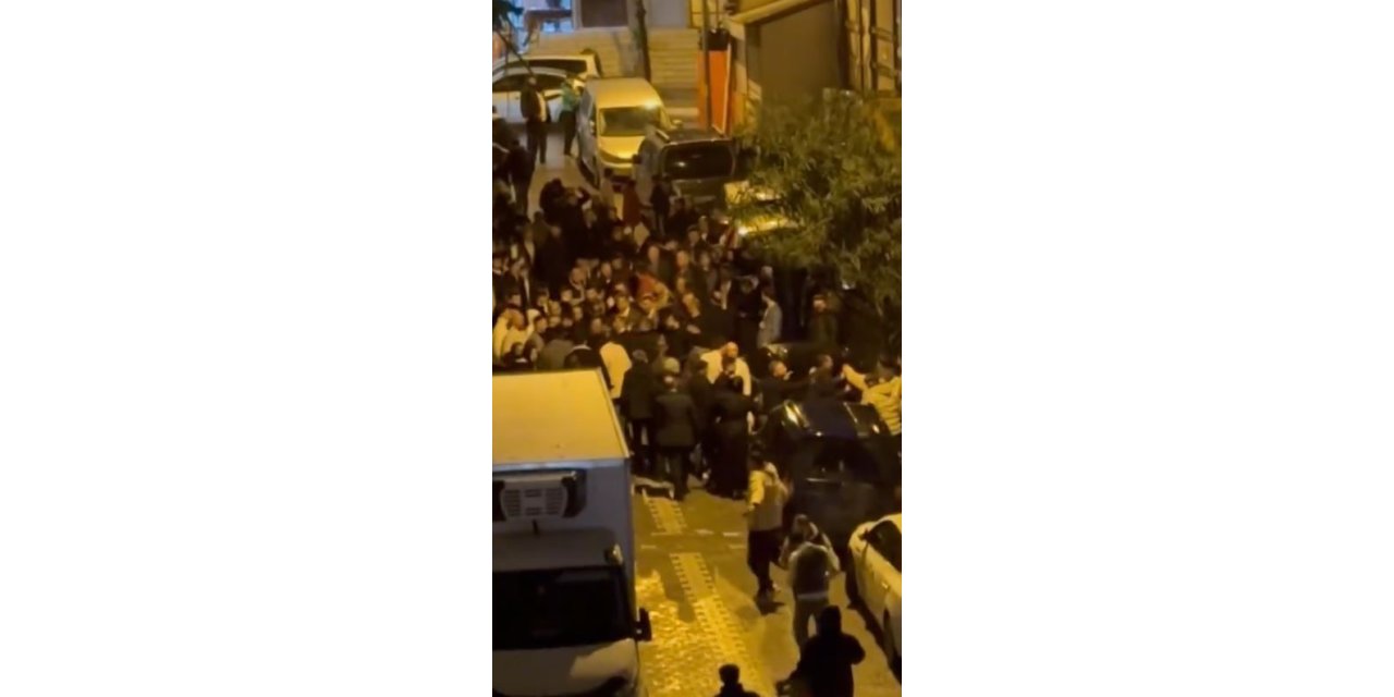 DÜĞÜNDE KÜFÜRLEŞMEYLE BAŞLAYAN TARTIŞMA HALAYDA KAVGAYA DÖNDÜ