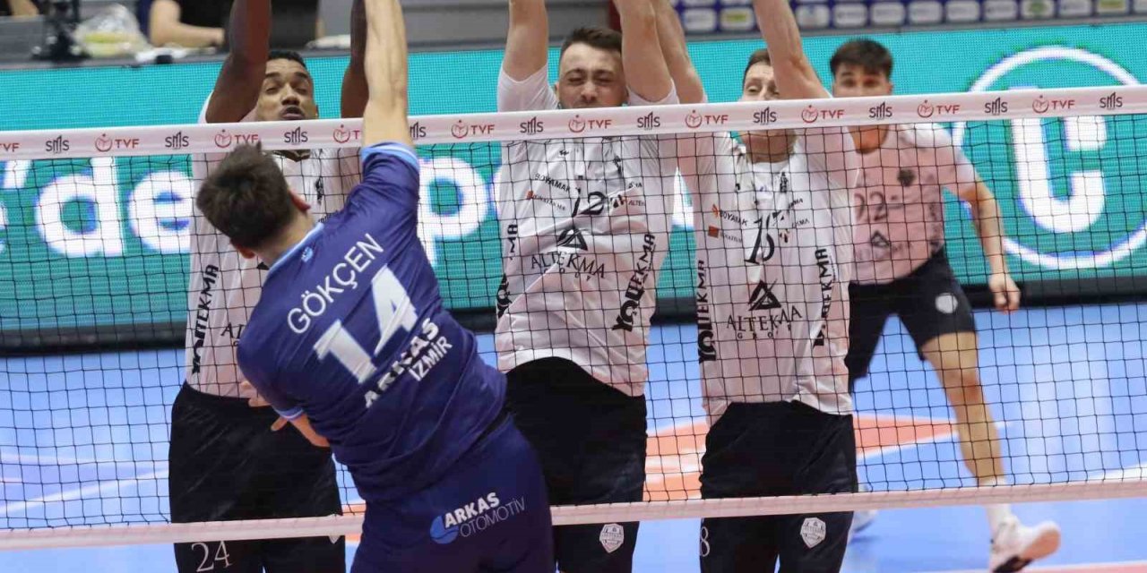 EFELER LİGİ: ARKAS SPOR: 3 - ALTEKMA: 0