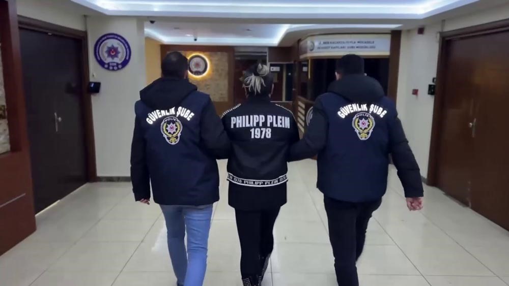 SOSYAL MEDYA FENOMENİ MURAT ÖVÜÇ ADLİ KONTROL ŞARTI İLE SERBEST BIRAKILDI