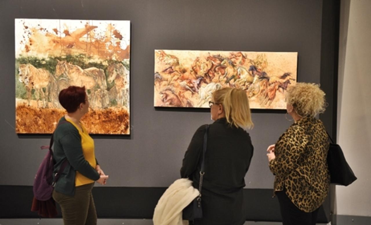 TJK 12. Resim Yarışması sergisi Antalya’da ziyarete açıldı