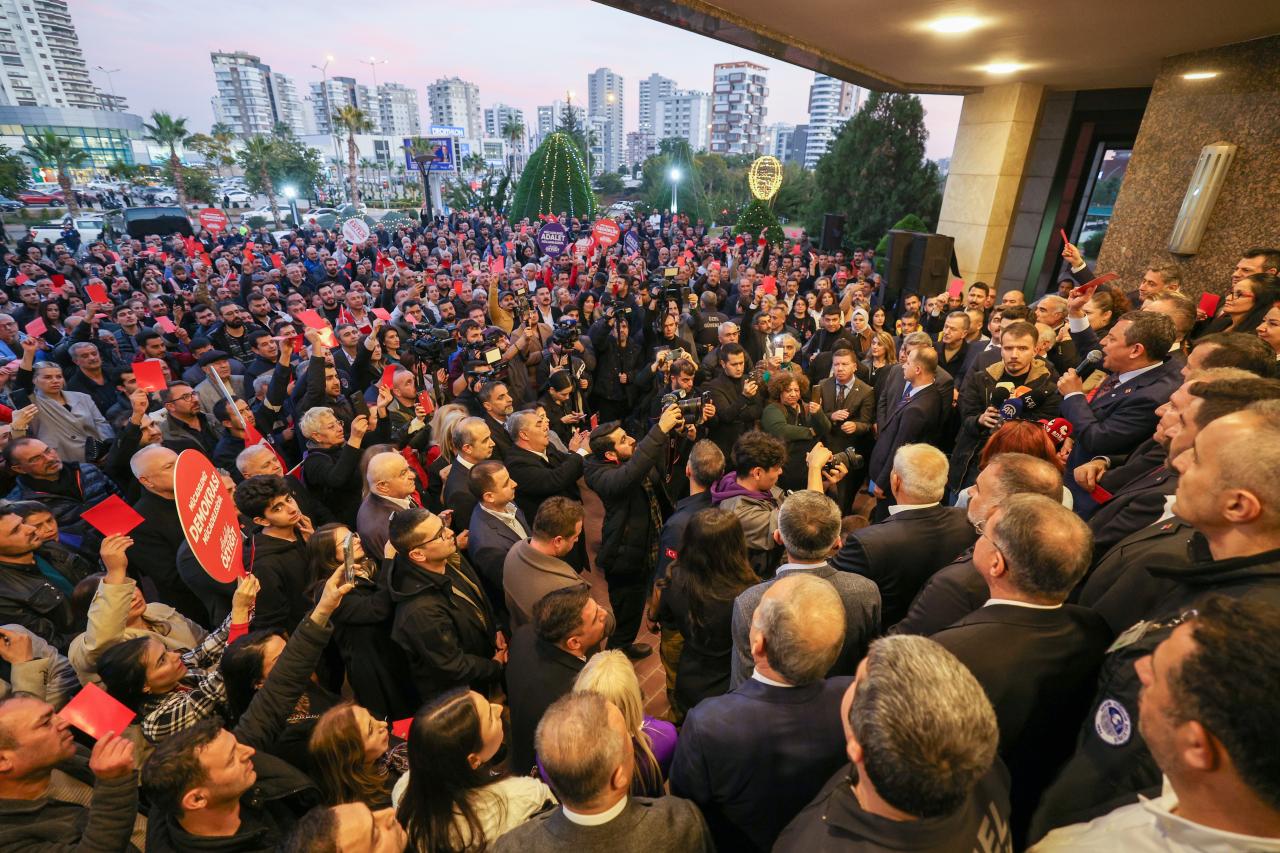 Cumhuriyet Halk Partisi Genel Başkanı Özgür Özel: “Milleti Hafife Alanlara Milletin Gücünü Göstereceğiz”