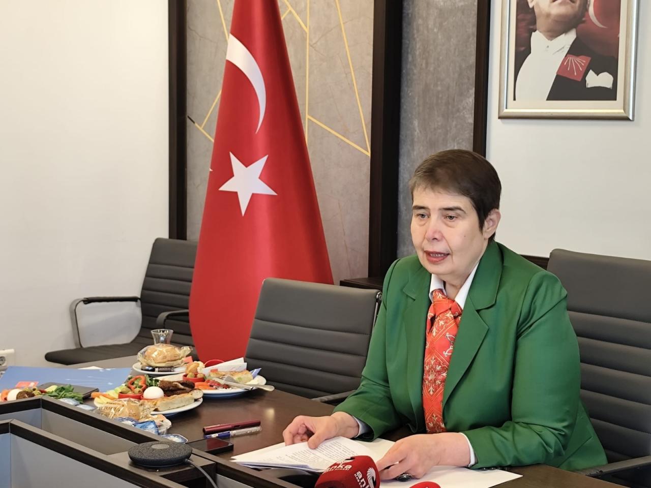 Zeliha Aksaz Şahbaz: “Sağlık Bakanlığı Halkın Değil, Çetelerin Bakanlığı Haline Getirilmiştir”