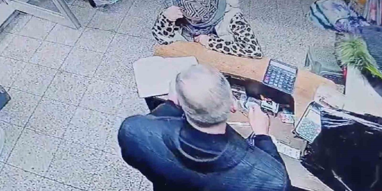 BULDUĞU KREDİ KARTIYLA BORCUNU ÖDEYİP MARKET ALIŞVERİŞİ YAPTI