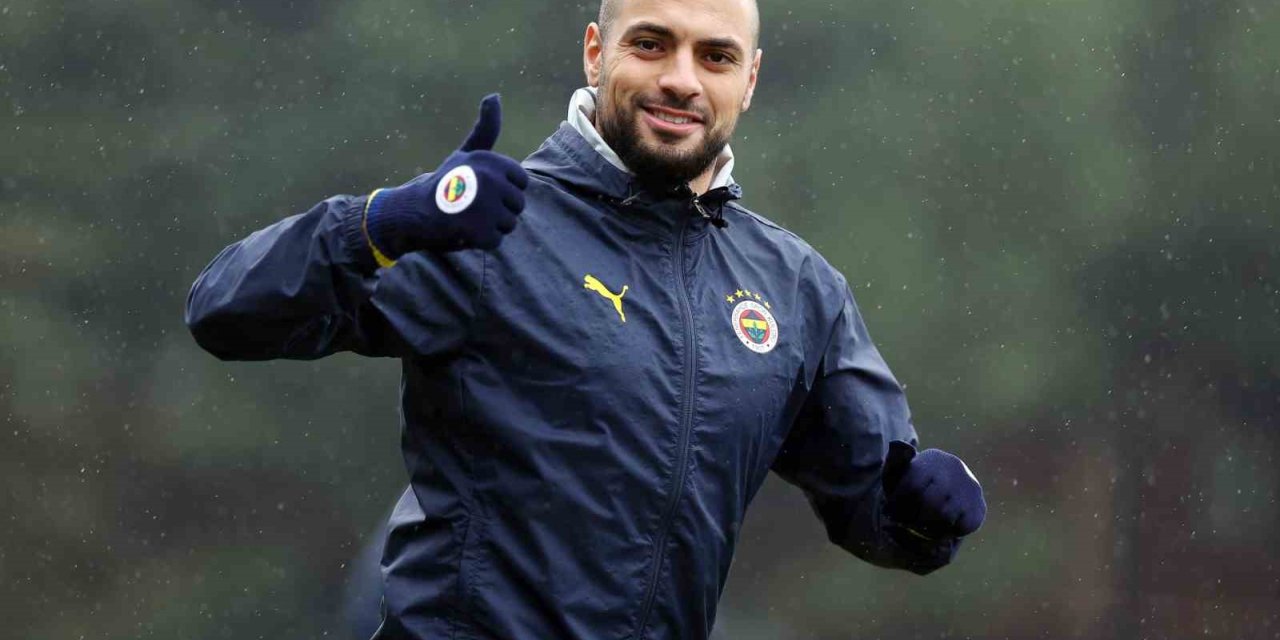 FENERBAHÇE, ADANA DEMİRSPOR MAÇI HAZIRLIKLARINA DEVAM ETTİ