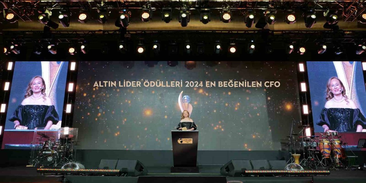 ALTIN LİDERLER ÖDÜL TÖRENİ’NDE ‘TÜRKİYE’NİN EN BEĞENİLEN FİNANS LİDERLERİ’ ÖDÜLLERİNİ ALDI