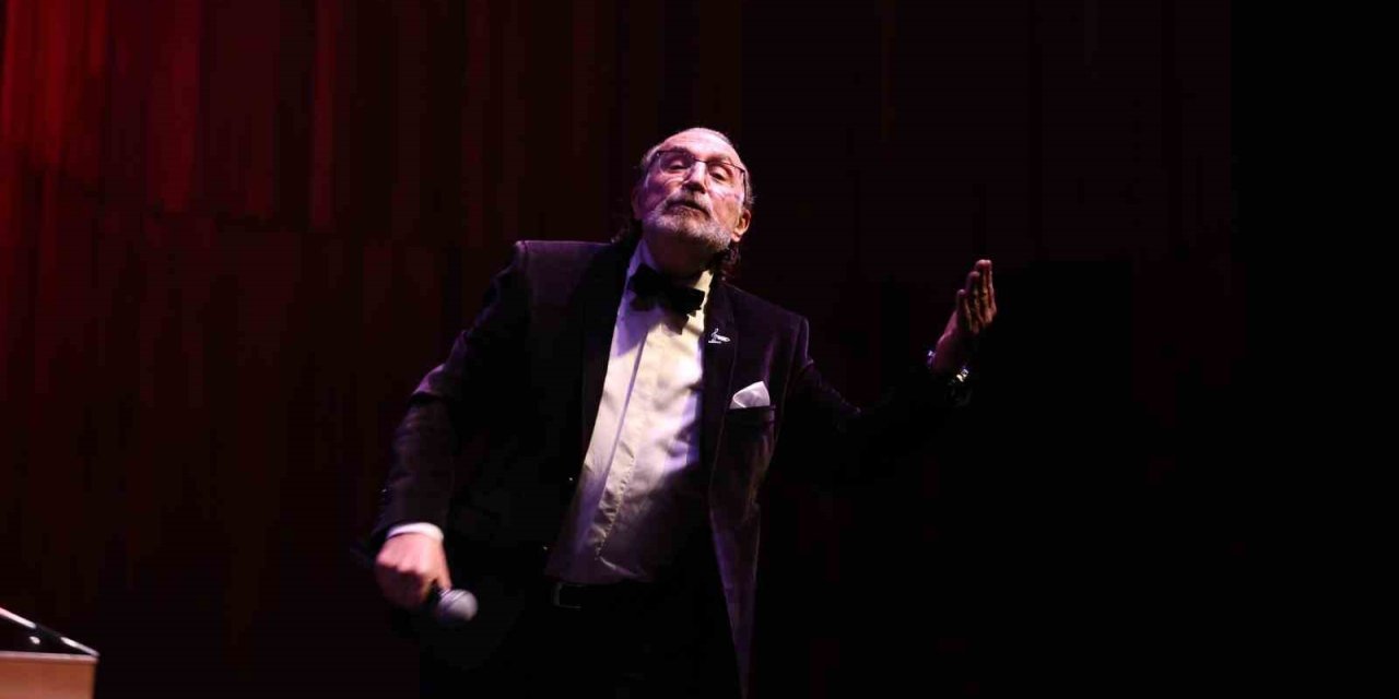 BAKIRKÖYLÜLER EVRENSEL KORO EZGİLERİYLE BİR ARAYA GELDİ